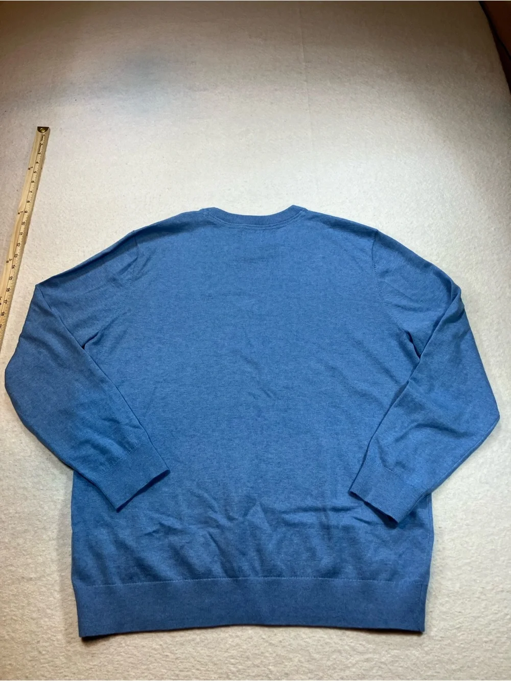 L.L. Bean Men's Heathered Blue Crewneck Sweater‎